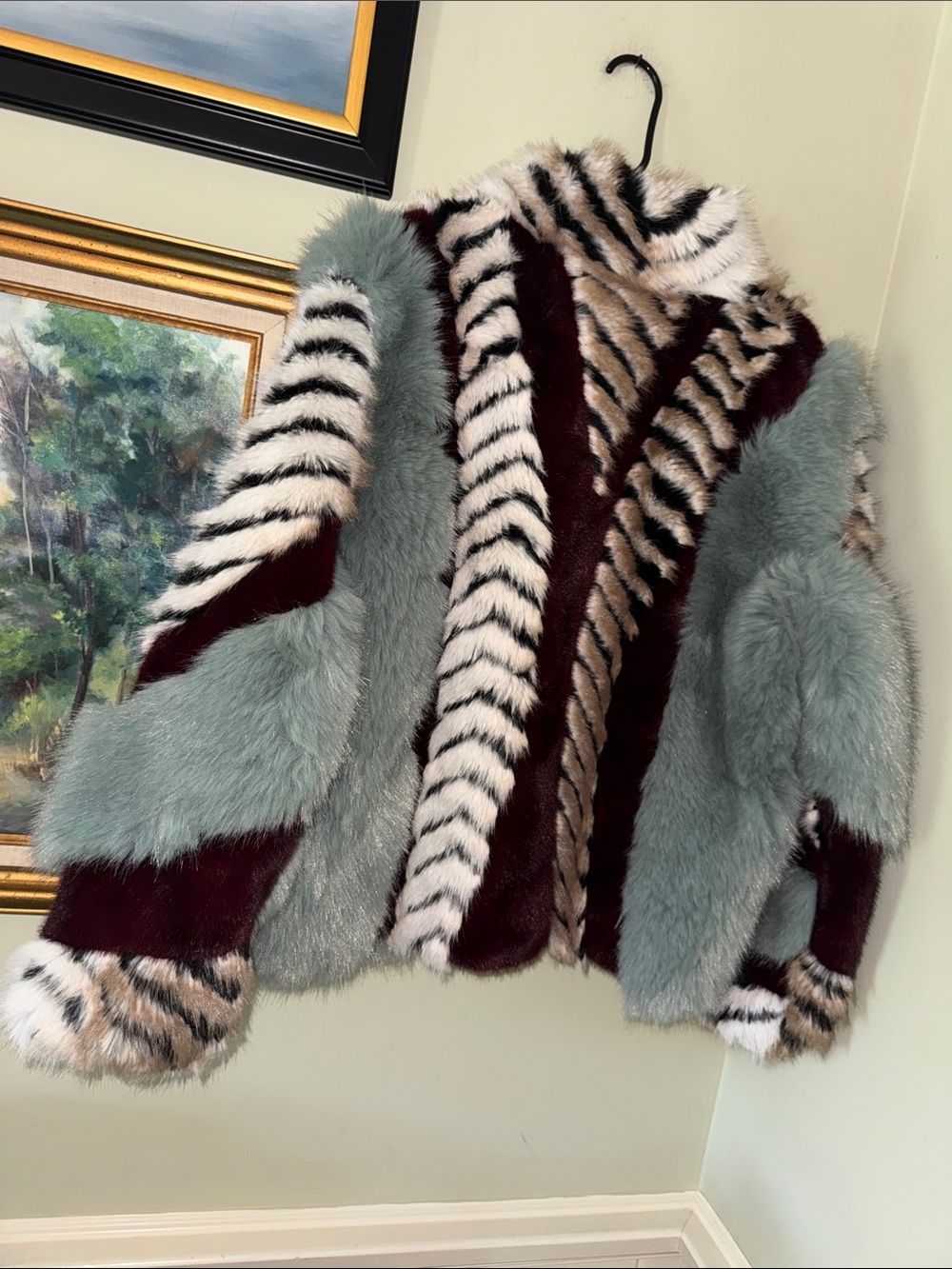 Akira HAVE IT ALL PANELED FUR COAT Stylish Multicolor Faux Fur Jacket L Large - Picture 7 of 7